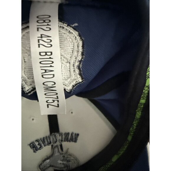 Vancouver Canucks Reebok Center Ice NHL Piped Bill Hockey Cap Hat L/XL - Picture 9 of 10